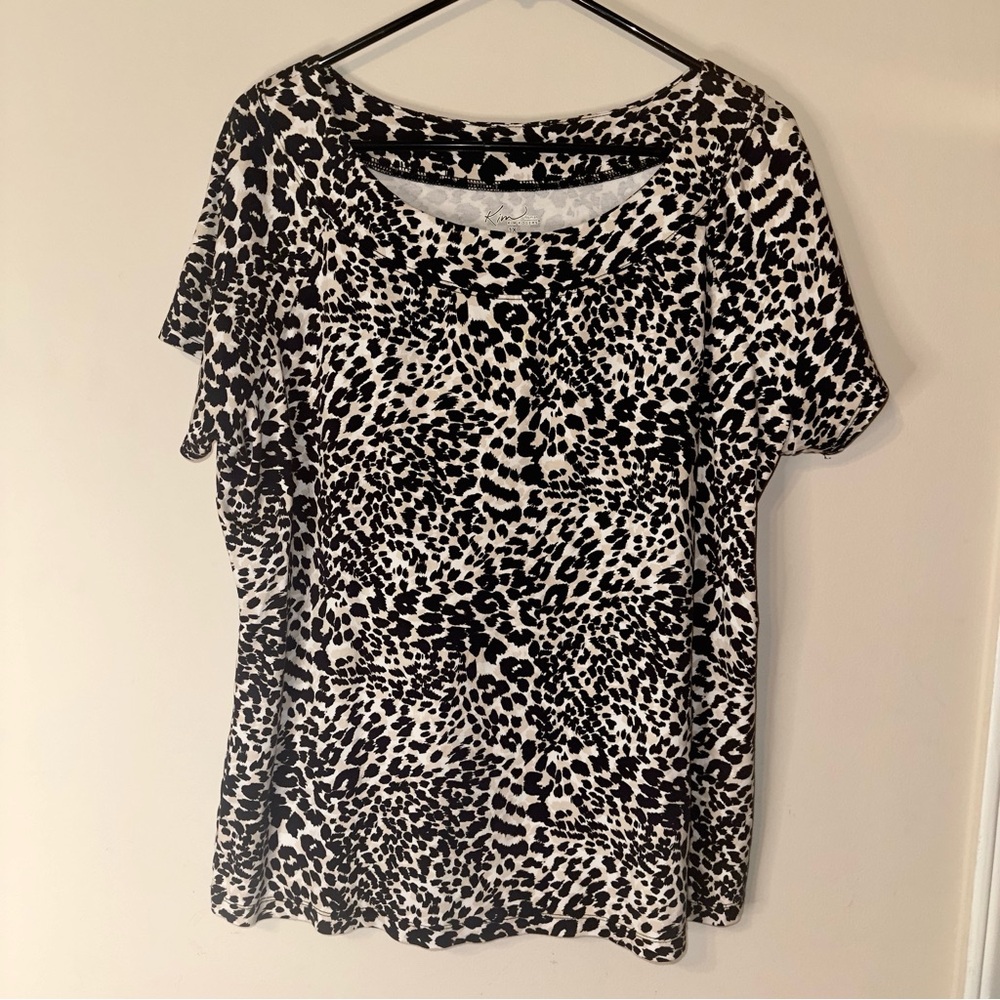 Kim Rogers| Black and White Animal Print Blouse